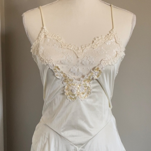 RARE Vintage maxi Victoria’s Secret night gown ivory off white sequins lace - Picture 2 of 12